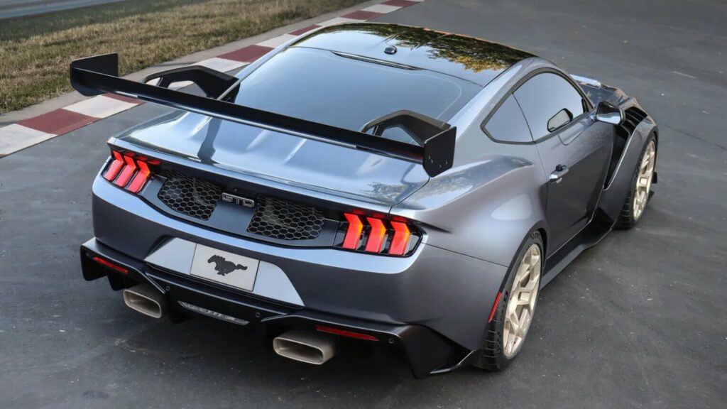 Ford Mustang GTD voiture de course, trackday, ford gt, voiture de sport, ford la plus rapide, ford la plus puissante