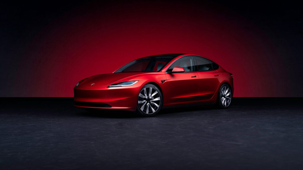 Tesla Model 3 améliorée, meilleure voiture electrique