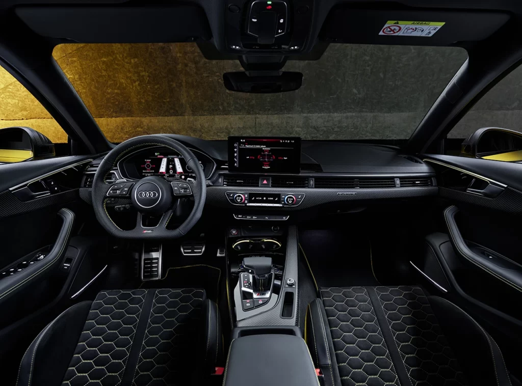 audi rs4 avant edition 25 years jaune imola yellow habitacle