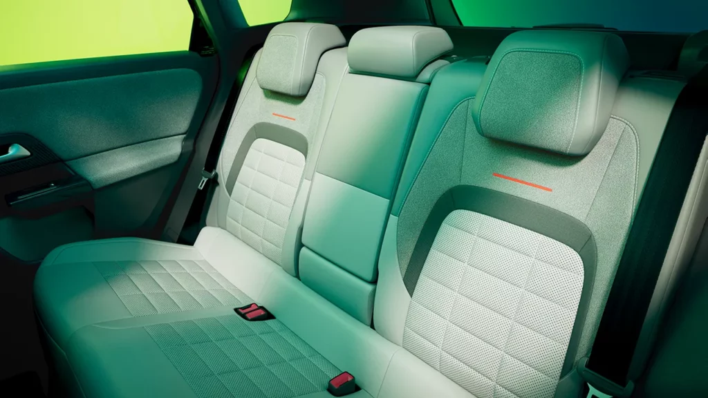 Citroën C5 Aicross 2025 places arrière
