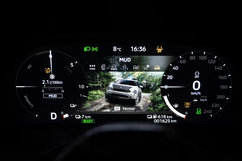 combiné d'instruments essai mitsubishi outlander phev