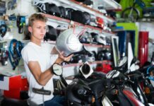 Les points à comparer avant d’acheter un casque de moto conforme et efficace points comparer acheter casque de moto