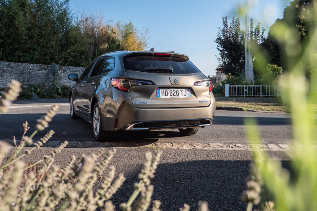 Essai Suzuki Swace vue arrière