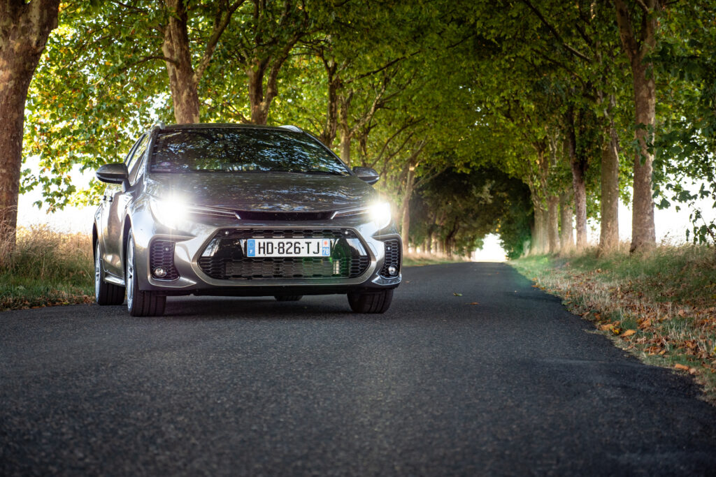 Essai Suzuki Swace 2025sur la route