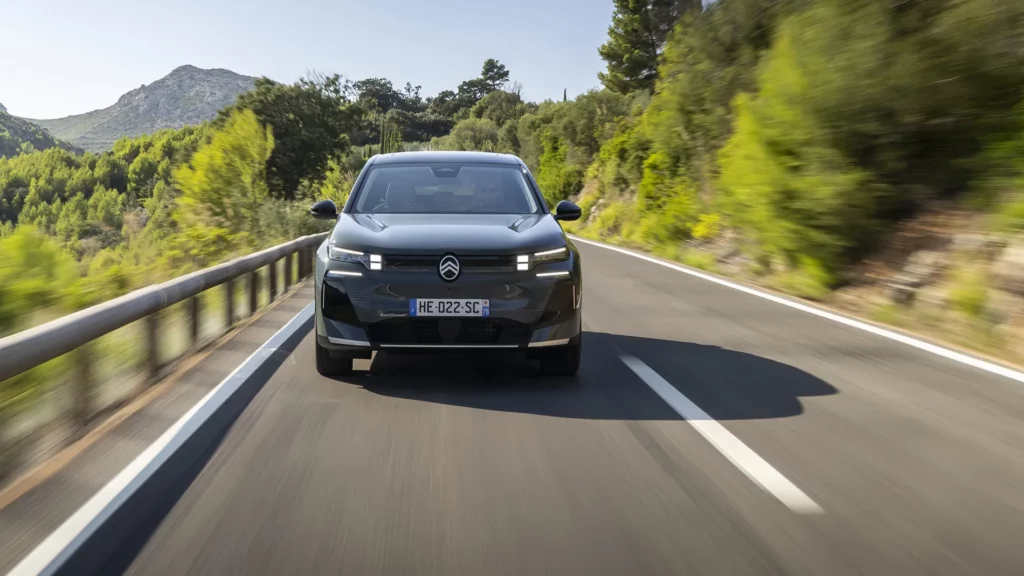 Essai Citroën ë-C5 Aircross calandre avant