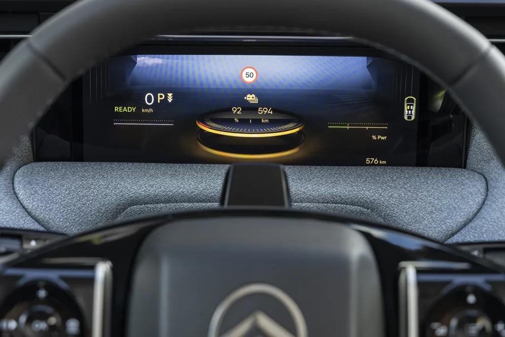 tableau de bord du Citroën ë-C5 Aircross