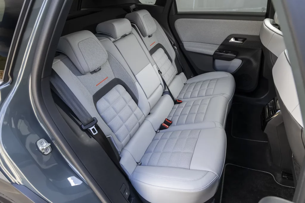 Essai Citroën ë-C5 Aircross et C5 aircross siège arrière confort