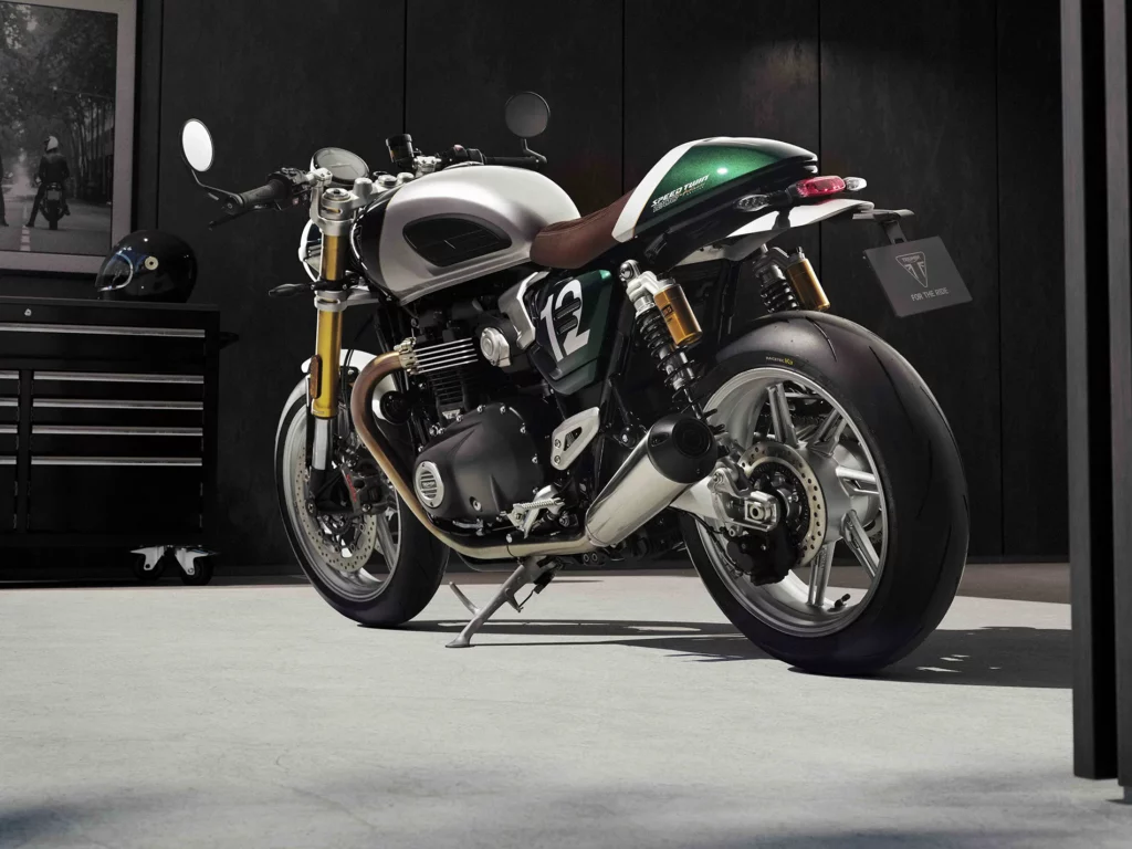 Triumph Speed Twin 1200 Café Racer Edition vue arrière