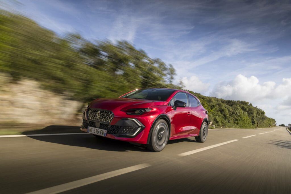 clio 6 2026 brille par sa polyvalence