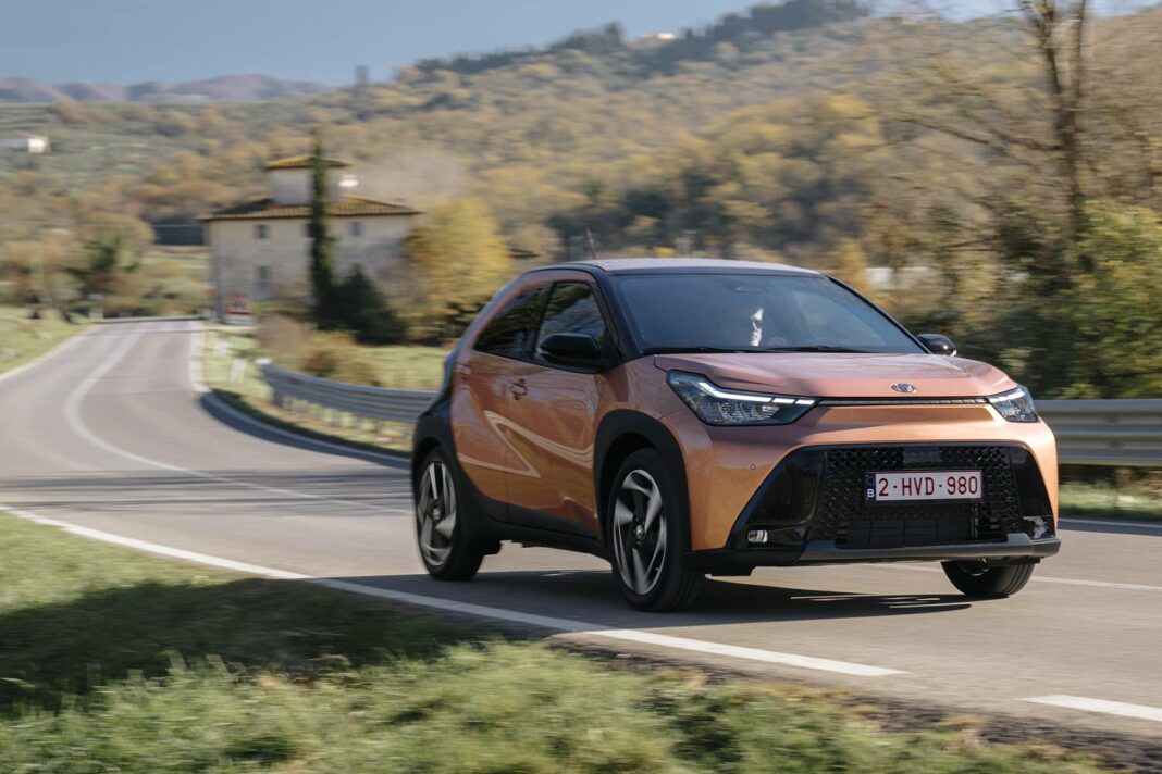 Toyota Aygo X hybride route