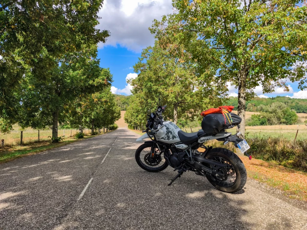 Royal Enfield Himalyan 450 vue arrière